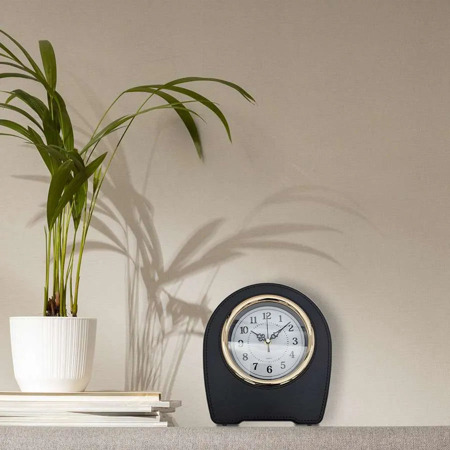 Leather Mantel Battery Operated Silent Table Clock -Application image