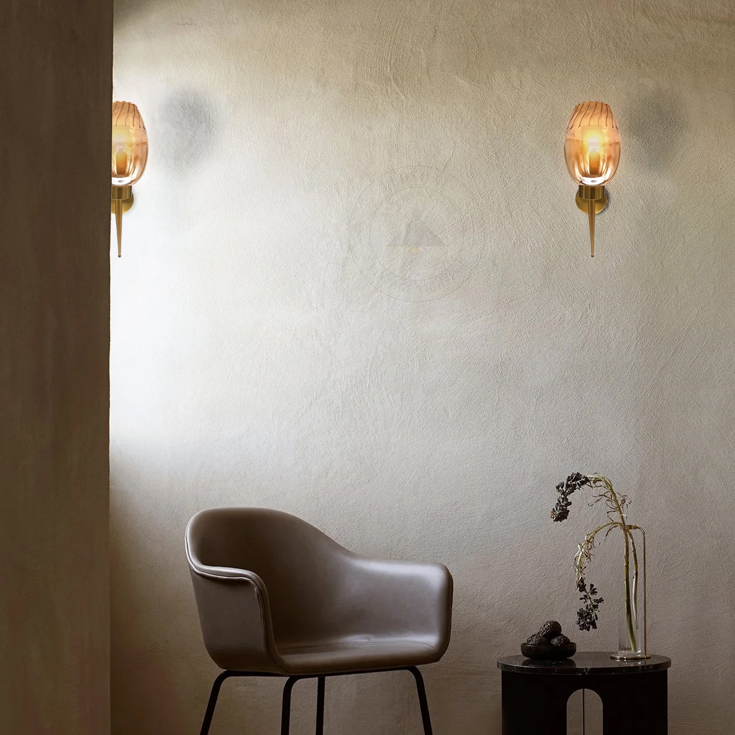 Modern Wall Light with Amber Glass Lampshade & Copper Plate for  Living Rooms, Bedside Reading&Bars - Application Image 